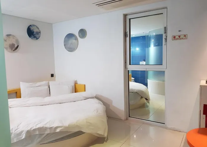 Star Motel *